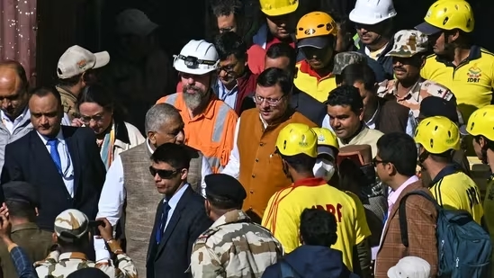 उत्तराखंड सुरंग बचाव अभियान: वरिष्ठ अधिकारी का कहना, बचाव अभियान 12-14 घंटों में समाप्त होने की उम्मीद