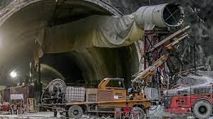 Uttarkashi Tunnel Rescue: 55 मीटर पर मैनुअल ड्रिलिंग पूरी, शाम 5 बजे तक सफलता मिलने की उम्मीद