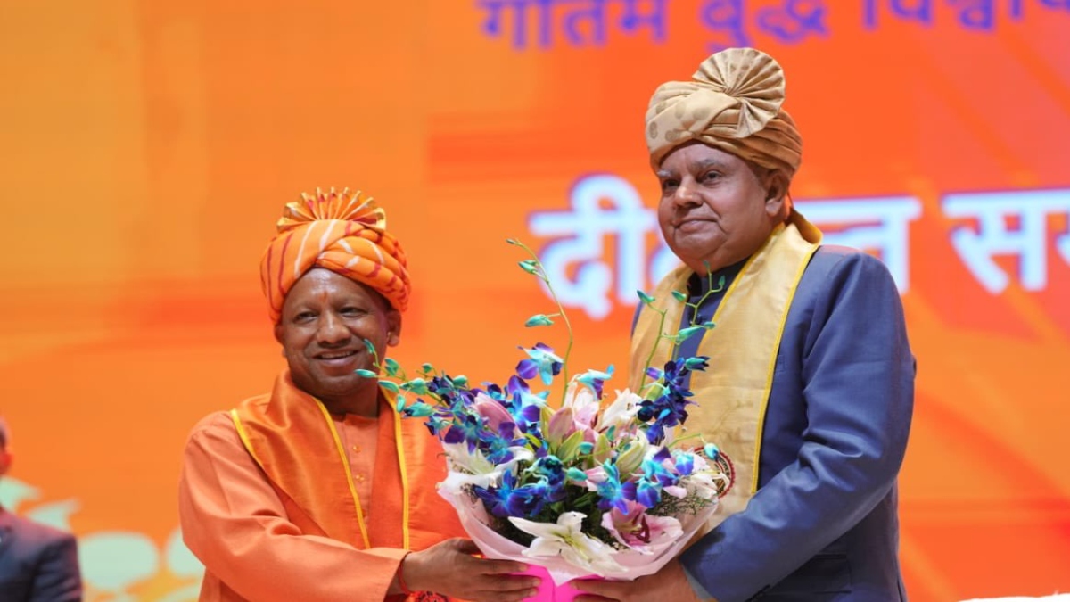उपराष्ट्रपति धनखड़ ने सीएम योगी आदित्यनाथ की करी सराहना, ‘पर्सन ऑफ एक्शन’, का प्रतीक