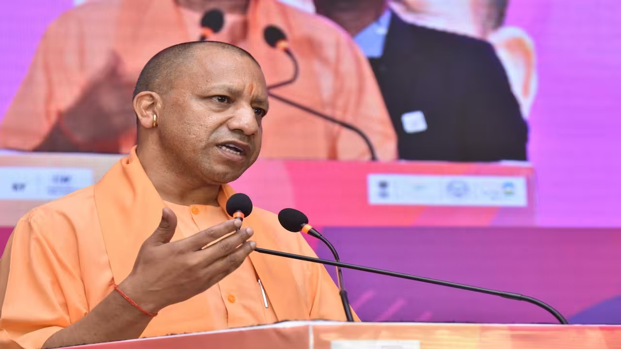 उत्तर प्रदेश: योगी आदित्यनाथ ने ग्रीन हाइड्रोजन’ नीति निर्माण में तेजी लाने का दिया निर्देश
