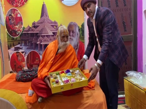 अयोध्या: नए साल के पहले दिन रामलला को चढ़ाया गया ’56 भोग प्रसाद’
