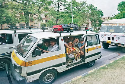 उत्तर प्रदेश: स्कूल वैन में सीसीटीवी कैमरे लगाना हुआ अनिवार्य, सरकार ने सुरक्षा उपाय किए लागू
