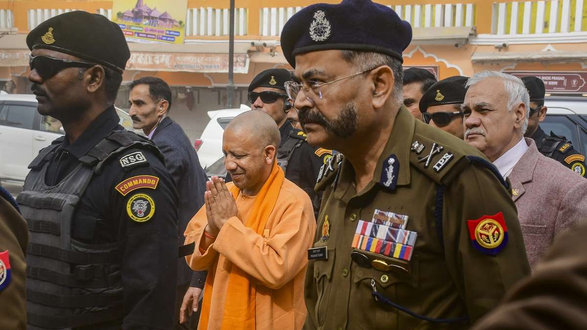 राम मंदिर प्राण प्रतिष्ठा: 22 जनवरी को UP में नहीं होगी शराब की बिक्री, योगी सरकार का आदेश
