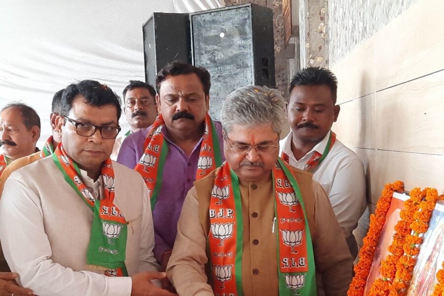 Uttarakhand BJP: दुष्यंत गौतम दो दिन के दौरे पर, हरी झंडी दिखाकर प्रचार वैन का किया उद्घाटन
