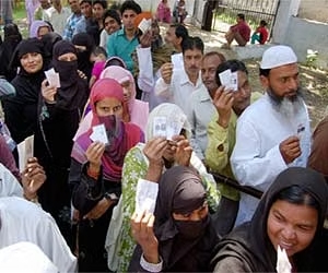 LS Phase 3 Voting: मैनपुरी में 1 बजे तक 37.65% मतदान, बरेली में सबसे कम वोटिंग