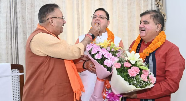 Uttrakhand LS Election Results: भाजपा सभी पांच सीटों पर जीत की ओर अग्रसर, कार्यकर्ताओं ने जश्न मनाना किया शुरू
