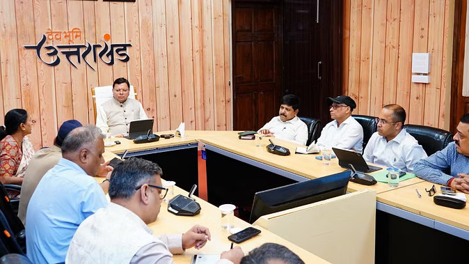 उत्तराखंड: अब शहरी क्षेत्रों में लागू की जाएगी प्रमाण पत्रों की डोरस्टेप डिलीवरी, सीएम धामी ने की घोषणा