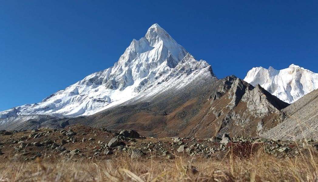 Uttarakhand News: पहली बार, पर्वतारोही उत्तराखंड में शिवलिंग शिखर पर गंगा जल से जलाभिषेक करने के लिए तैयार