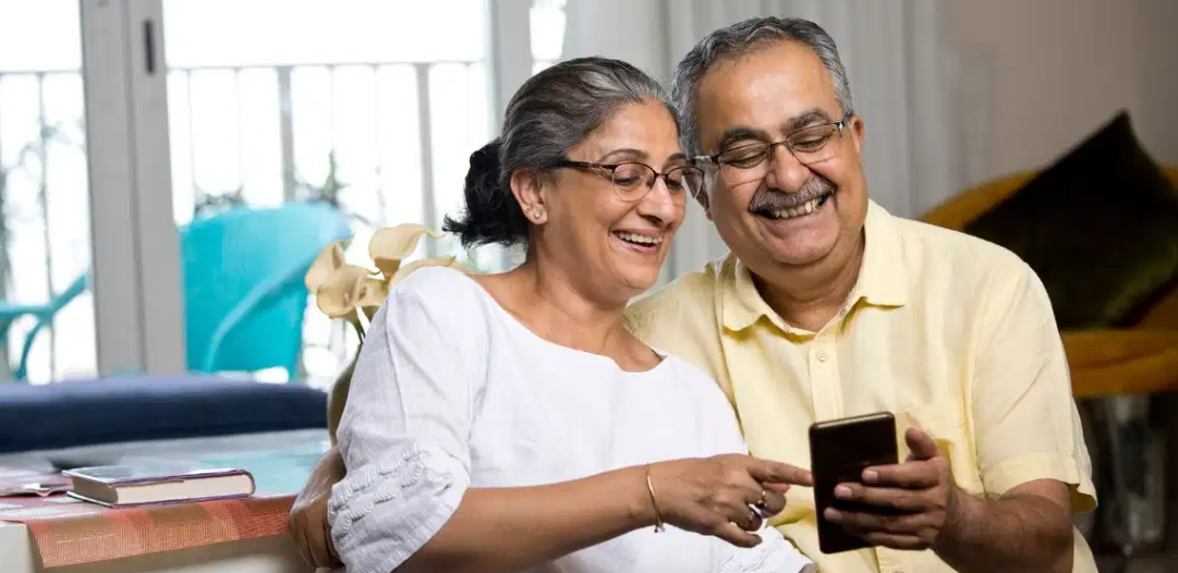 UK News – 70 से अधिक उम्र वाले बुजुर्गो के लिए खुशखबरी ,आधार कार्ड से बन सकेंगा आयुष्मान कार्ड।