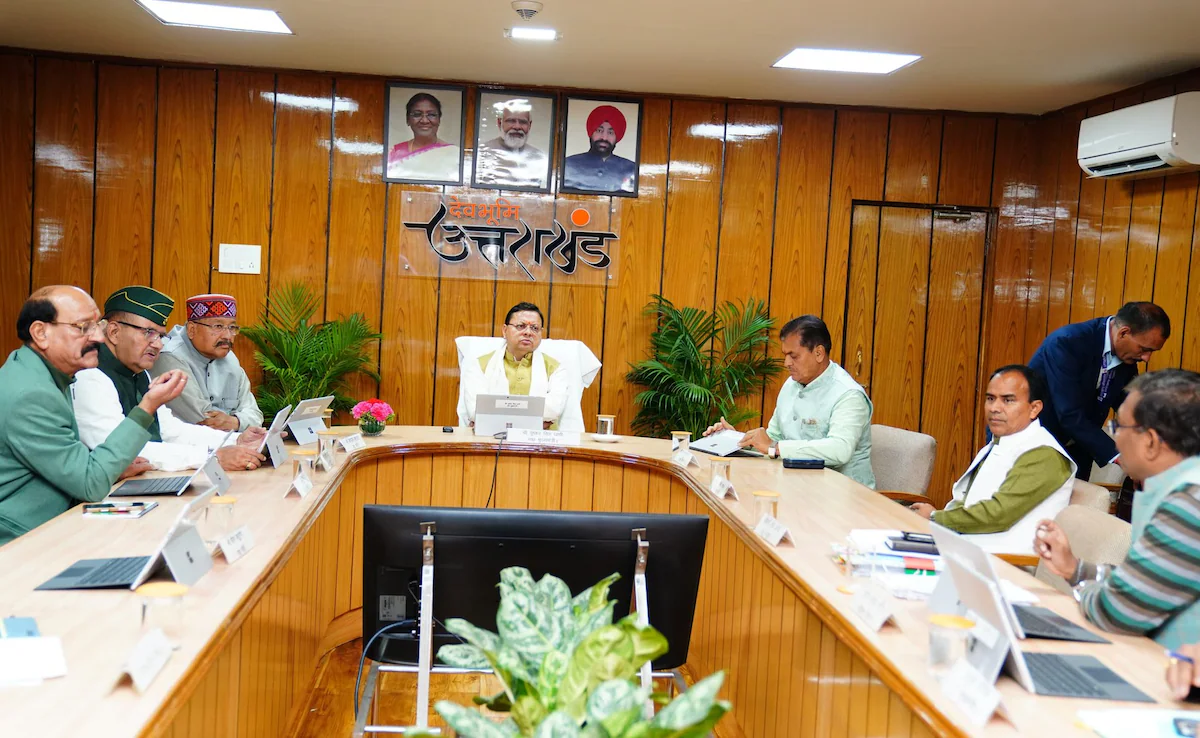 उत्तराखंड में सख्त भू-कानून लागू: पर्वतीय जिलों में बाहरी व्यक्ति नहीं खरीद पाएगा जमीन, धामी सरकार ने उठाया बड़ा कदम