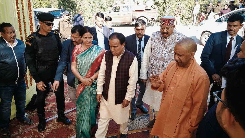 Uttarakhand: मुख्यमंत्री योगी के उत्तराखंड दौरे का आज तीसरा दिन, चार स्कूलों का करेंगे निरीक्षण