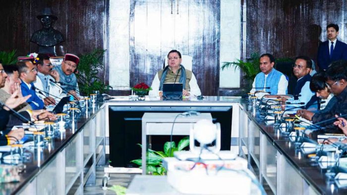 Uttarakhand : धामी सरकार का 2008 तक के संविदाकर्मियों के नियमितीकरण पर बड़ा फैसला!