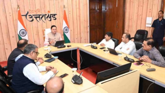 Uttarakhand : सीएम धामी ने दी बड़ी राहत,स्वास्थ्य कर्मियों को मिला जिला परिवर्तन का मौका