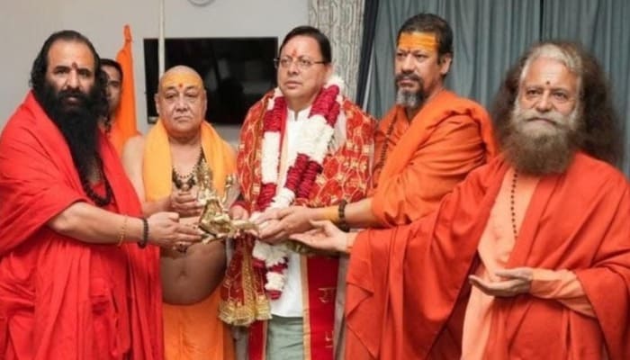 Uttarakhand : धामी सरकार के सांस्कृतिक संरक्षण प्रयासों की संतों ने की प्रशंसा