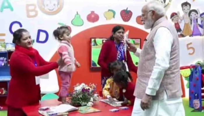 Uttarakhand: बच्चों की पुकार से मोदी भावविभोर, बच्चों से पूछा कौन हूं मैं...