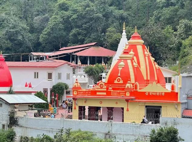 कैंची धाम में बाइक एंट्री पर रोक, ईद और वीकेंड पर पुलिस का बड़ा फैसला
