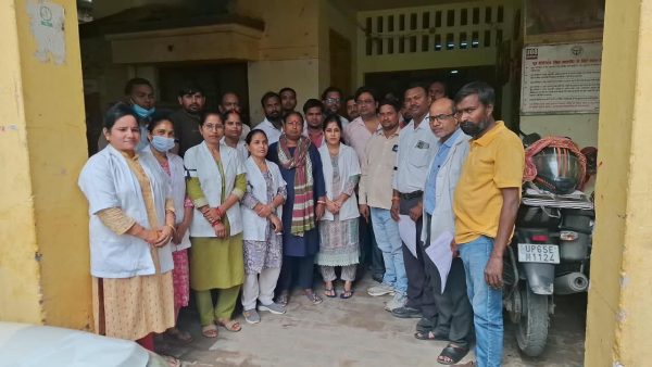 नियमितीकरण और समान वेतन की मांग पर NHM कर्मचारियों का कार्य बहिष्कार, आंदोलन तेज करने की चेतावनी