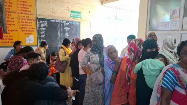 मौसम में बदलाव से बढ़े सर्दी-जुकाम और बुखार के मरीज, ओपीडी में रोजाना पहुंच रहे 800 से 1000 लोग